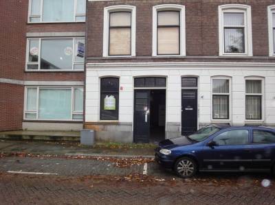 Te huur garageboxen in Rotterdam (Hillegersberg) ten noorden van de A20-  Room Rotterdam