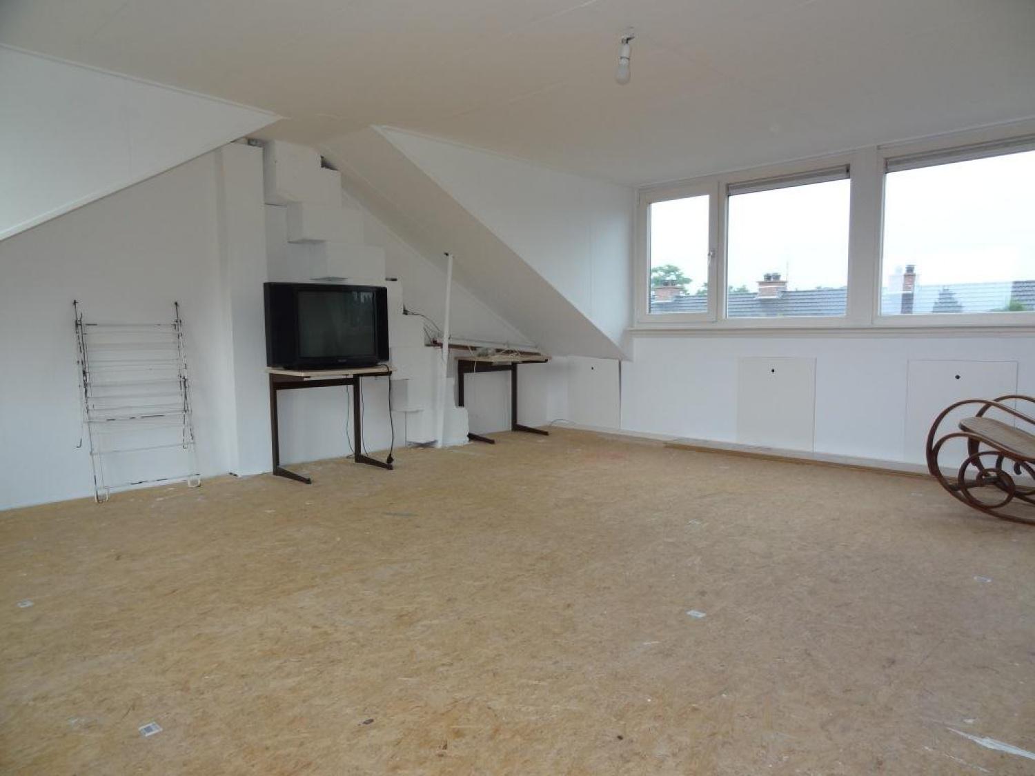 Kamer Huren In Rotterdam, Blauwgras - € 400,- Per Maand